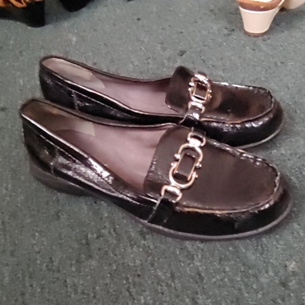 Shoes - Picture 2 of 3
